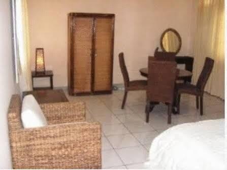 Bangka Bed And Breakfast Jakarta Exterior foto