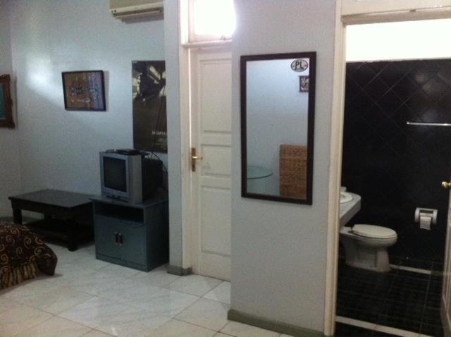 Bangka Bed And Breakfast Jakarta Exterior foto