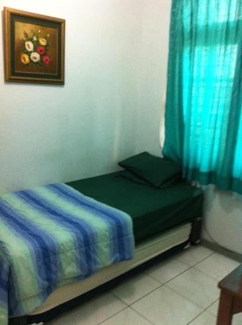Bangka Bed And Breakfast Jakarta Exterior foto